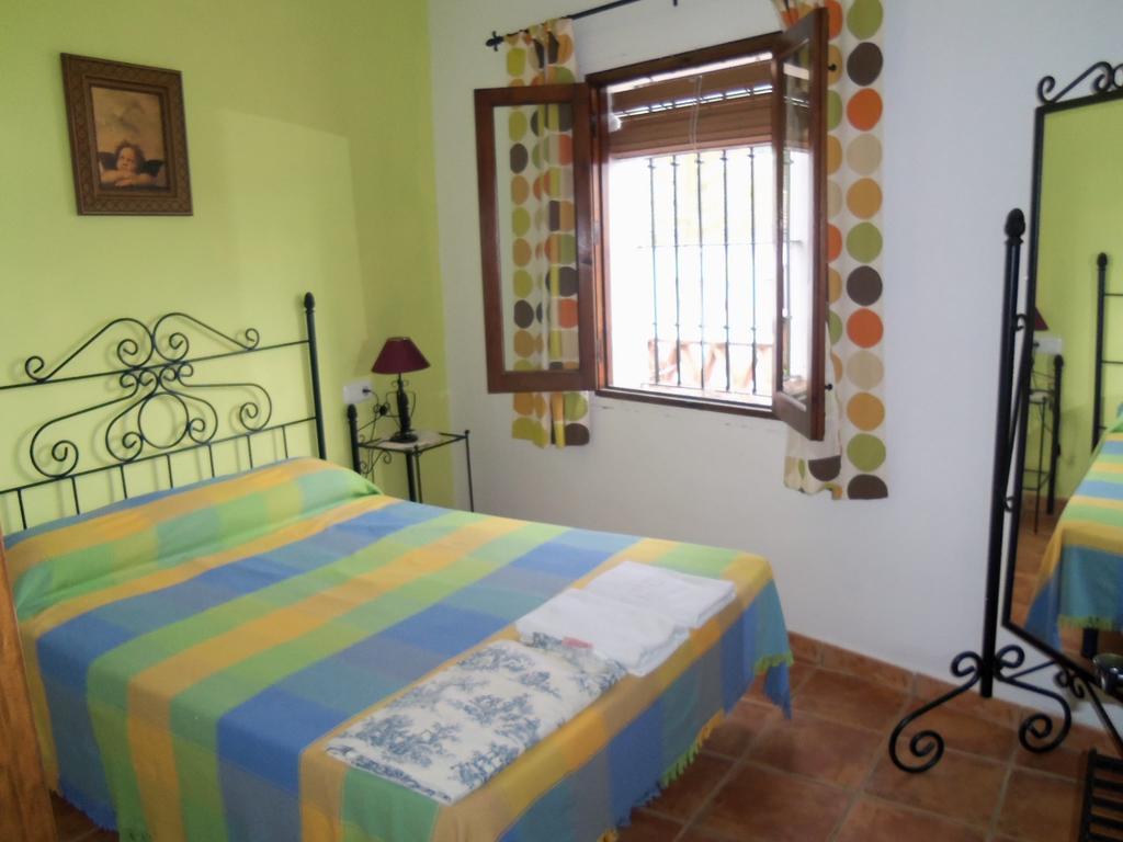 Apartamentos Rurales Jardines Del Visir 헤날과실 외부 사진